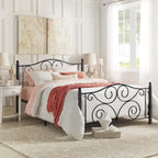 Struttura letto a piattaforma classica in metallo nero con decorazioni a volute