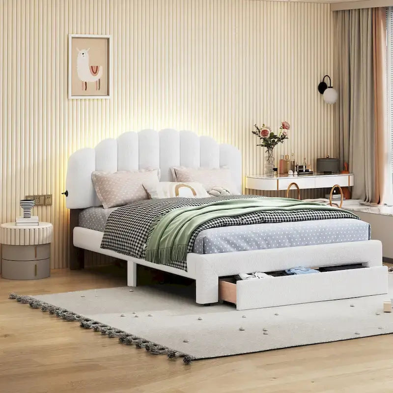 Letto a piattaforma matrimoniale con rivestimento imbottito e cassetto